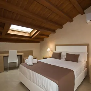 https://la-serenissima-hotel.sicilyhotelsitaly.net