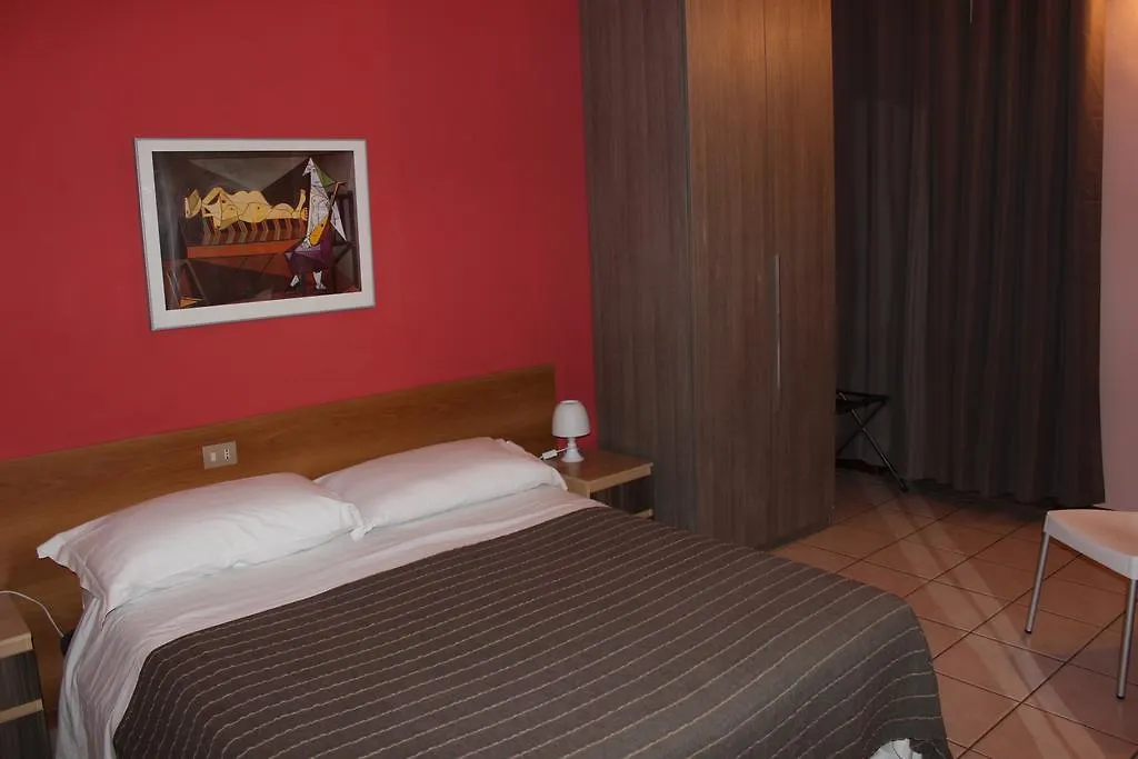 **  Hotel Pontenuovo Di Macyszyn Fabio Merone Italie