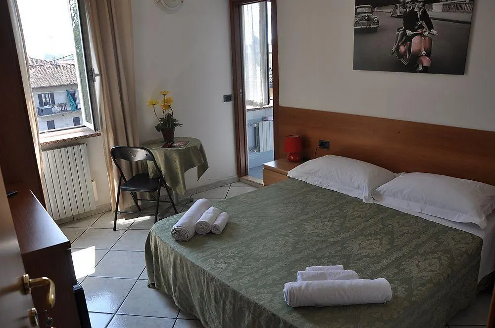 Hotel Pontenuovo Di Macyszyn Fabio Merone 2*,  Italie