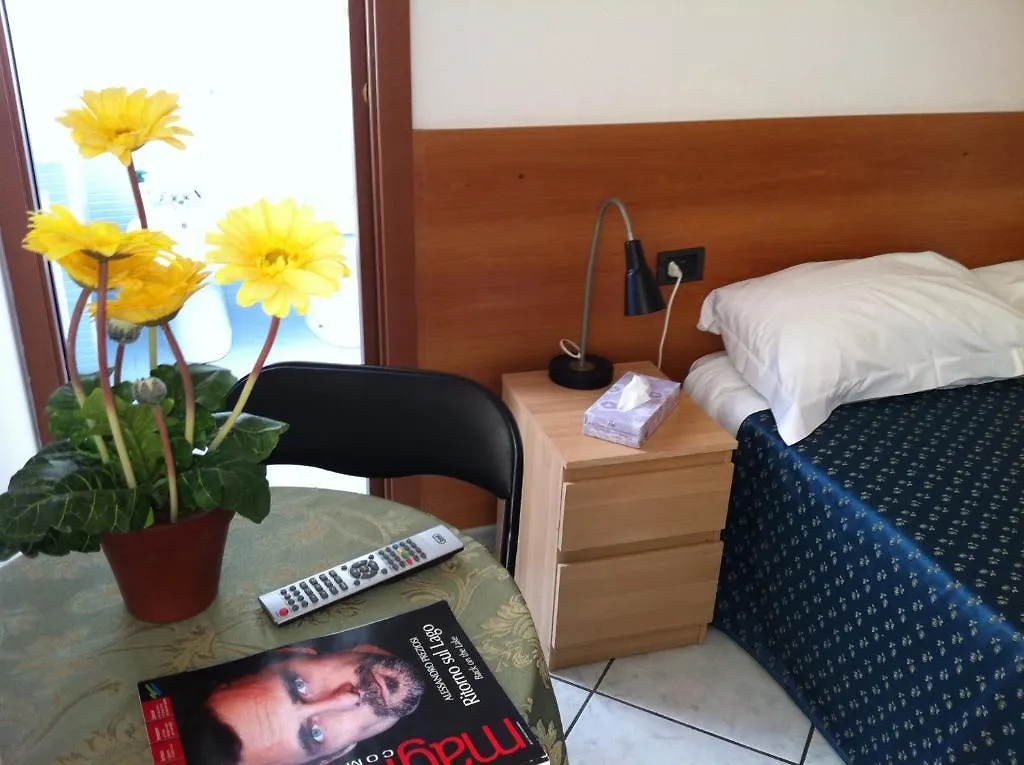 Hotel Pontenuovo Di Macyszyn Fabio Merone