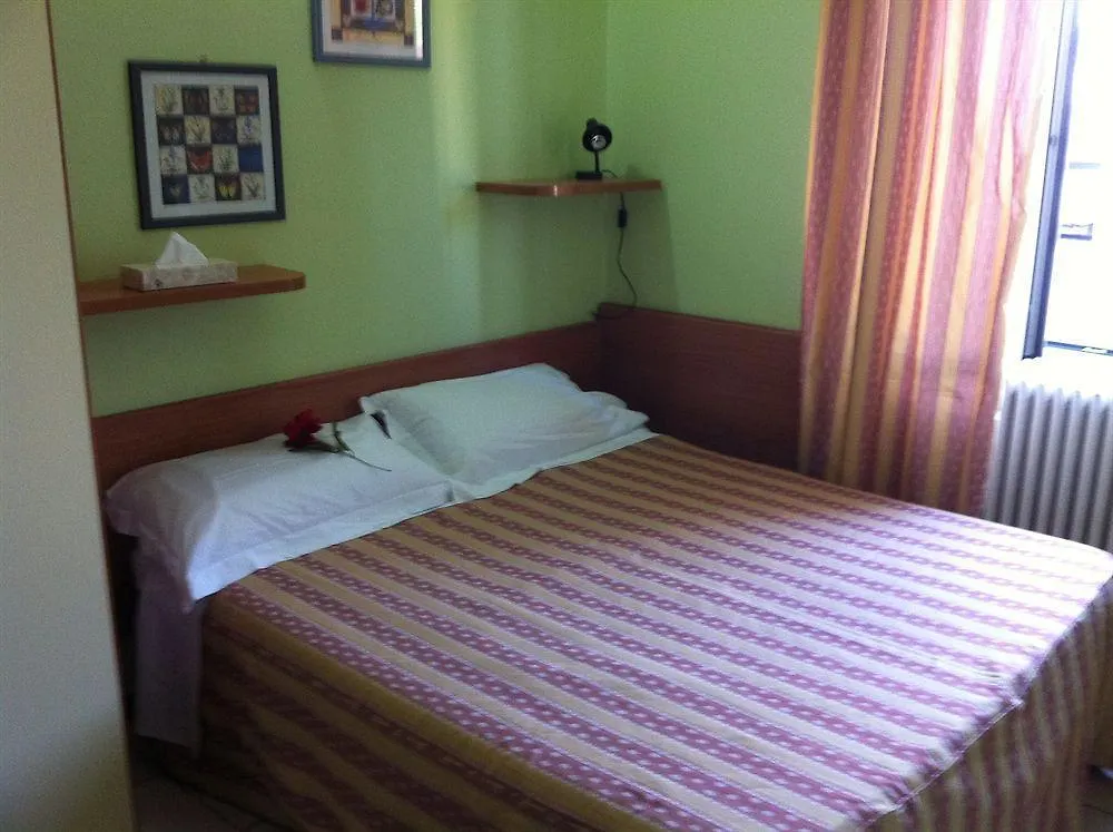 **  Hotel Pontenuovo Merone Italy